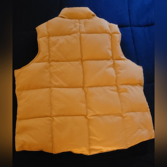 Lands End yellow puffy down vest, Size XL - Picture 2 of 4